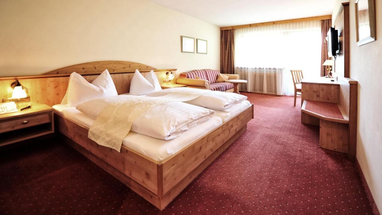 Hotel Koenigsblick By Keyone Fulpmes Luaran gambar