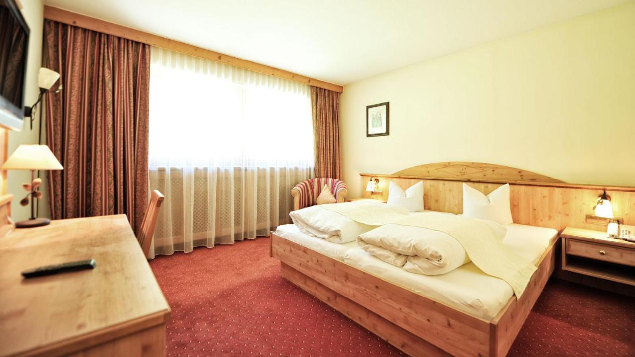 Hotel Koenigsblick By Keyone Fulpmes Luaran gambar